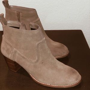 Women’s Suede Bootie